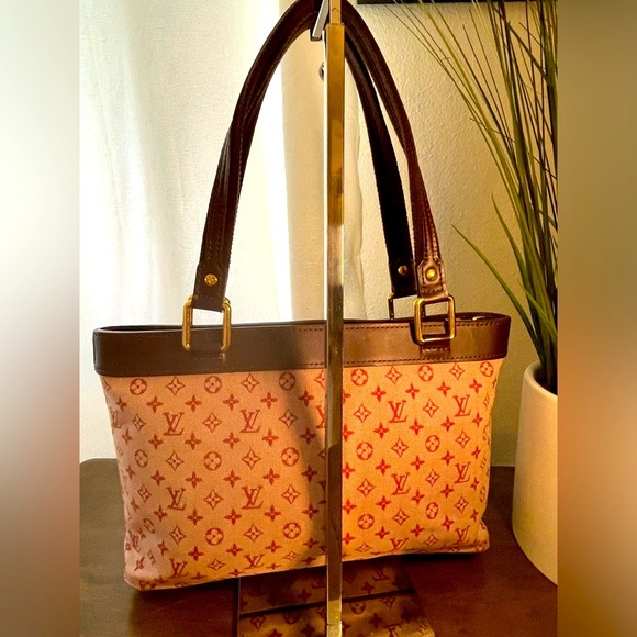 LOUIS VUITTON
Cherry Red Monogram Mini Lin Lucille PM TST Bag - Picture 1 of 12